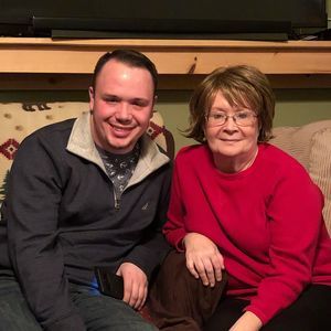 Meet your Posher, Gloria